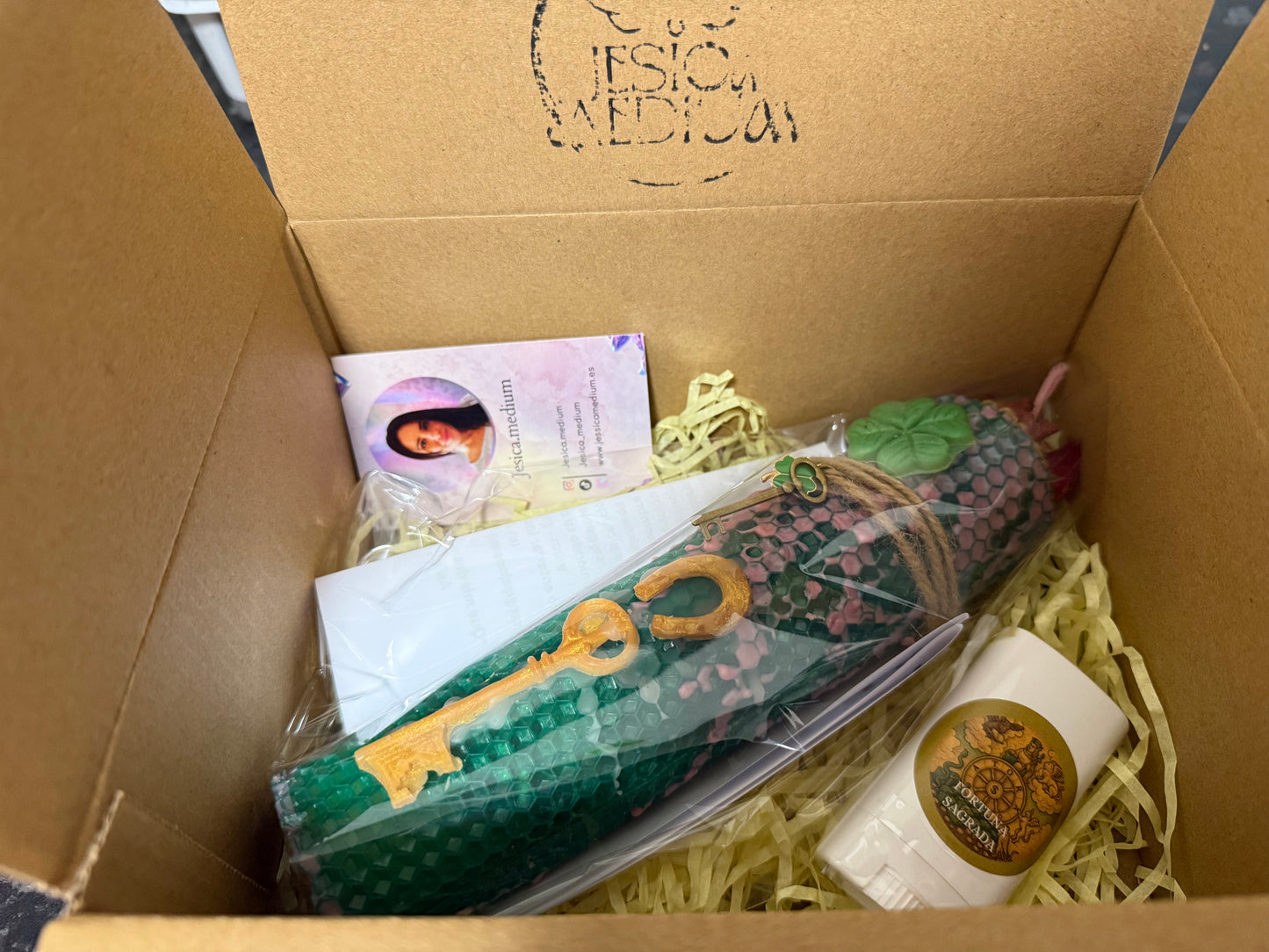 Triple Intention Candle (Love, Prosperity, Health) + ointment to attract financial prosperity.